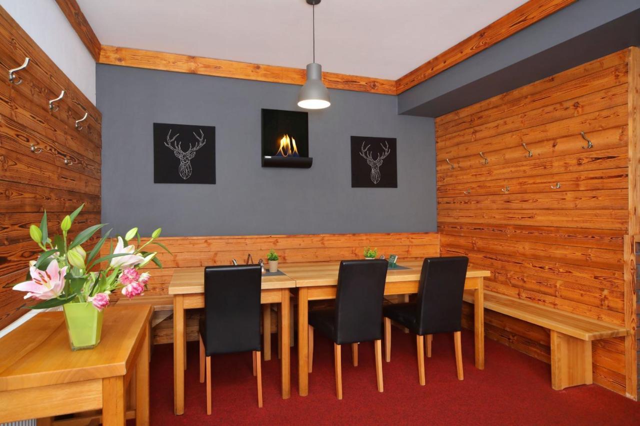 赫拉德茨酒店 Špindlerŭv Mlýn 外观 照片