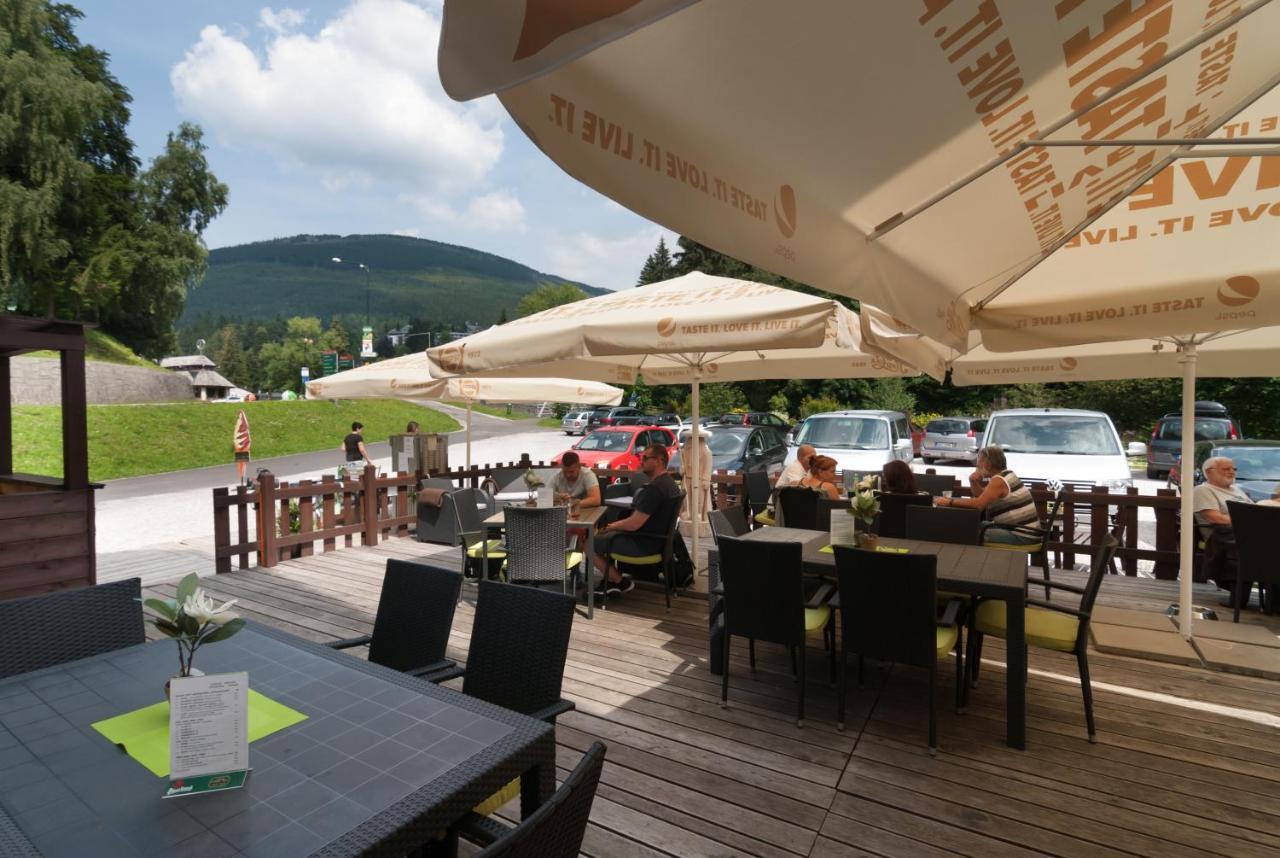 赫拉德茨酒店 Špindlerŭv Mlýn 外观 照片